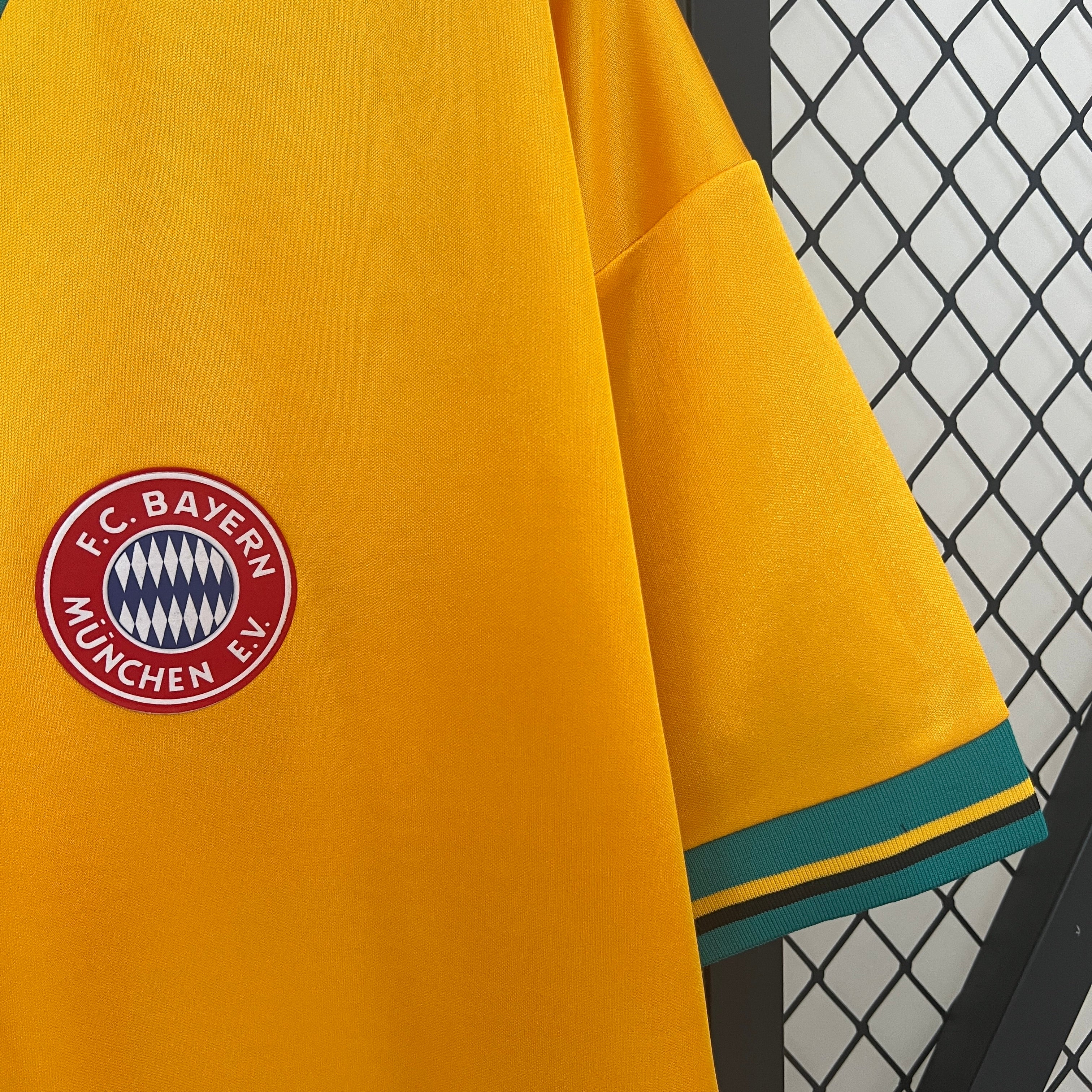 Retro Bayern Monaco 93/95 Away S-XXL
