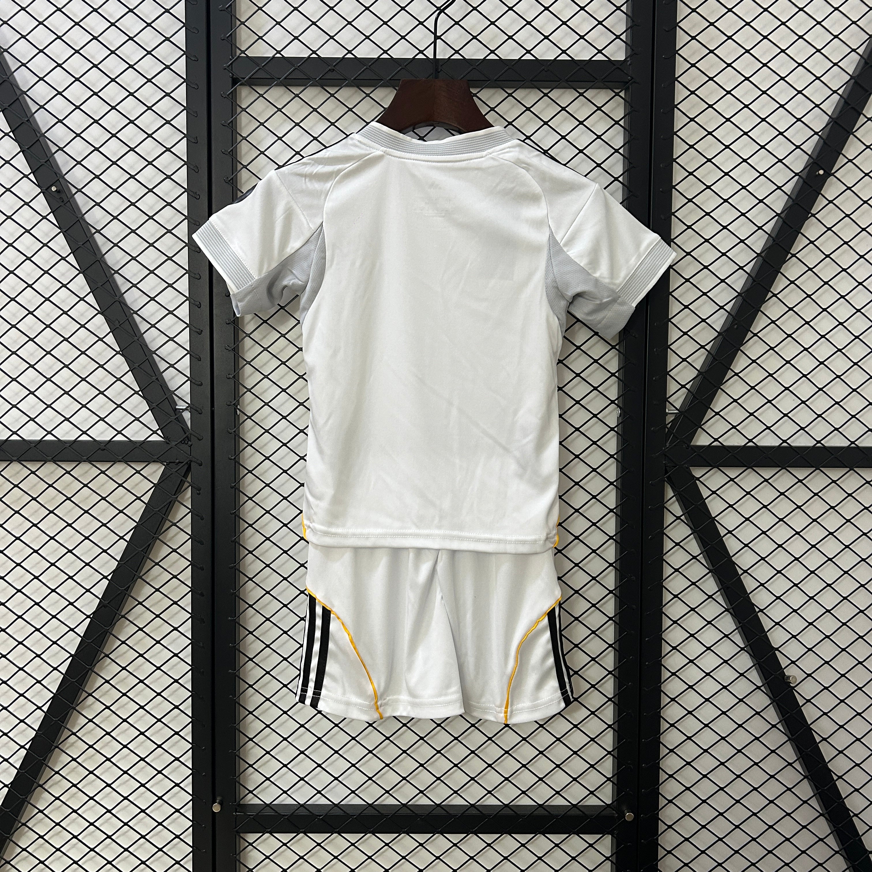 Real Madrid Kids Home Kit 2025/2026