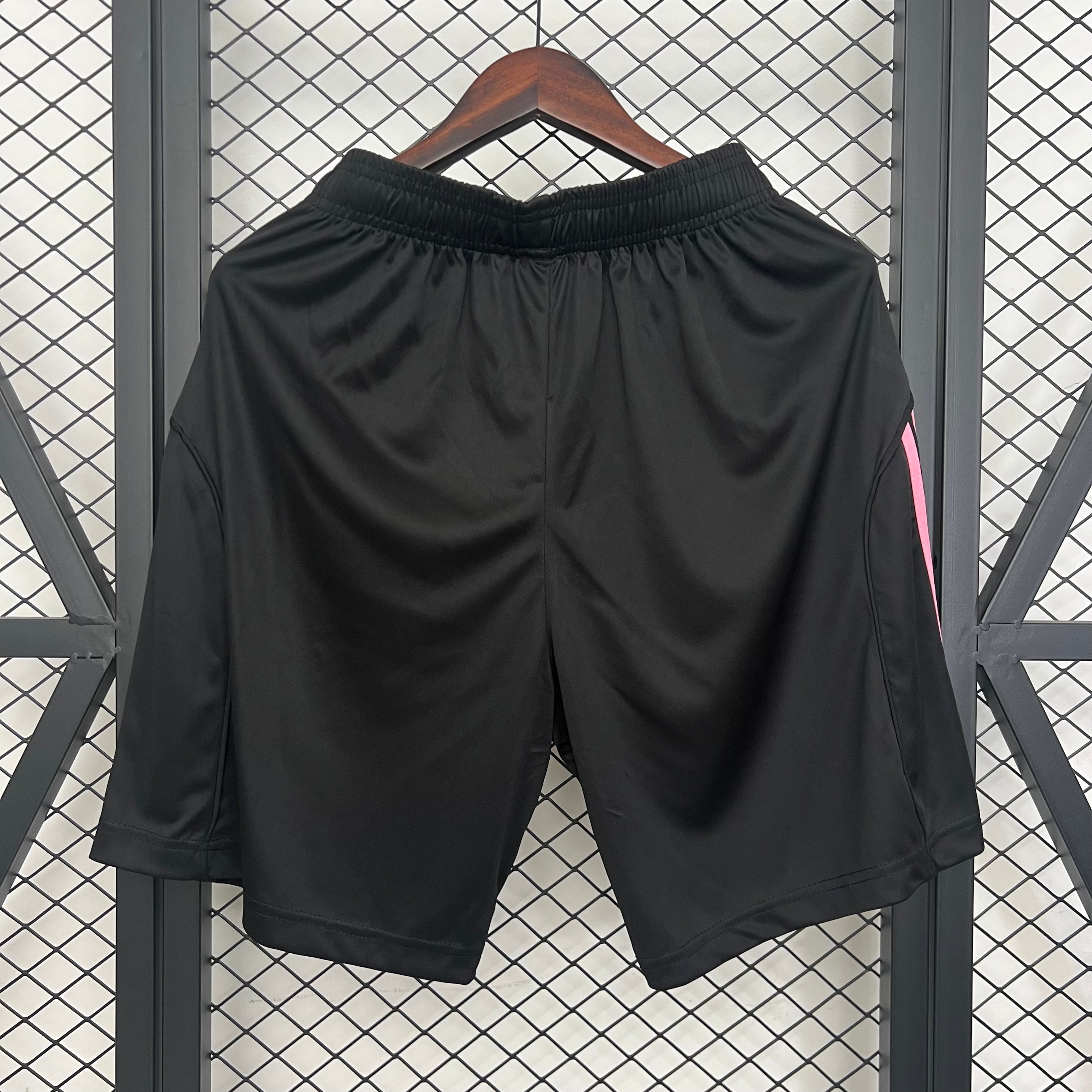 Juventus Home Shorts 2025/2026
