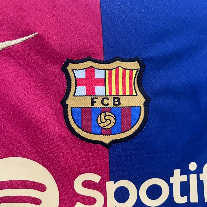 Barcelona Kids Home 2024/2025 – Maten van 16 tot 28