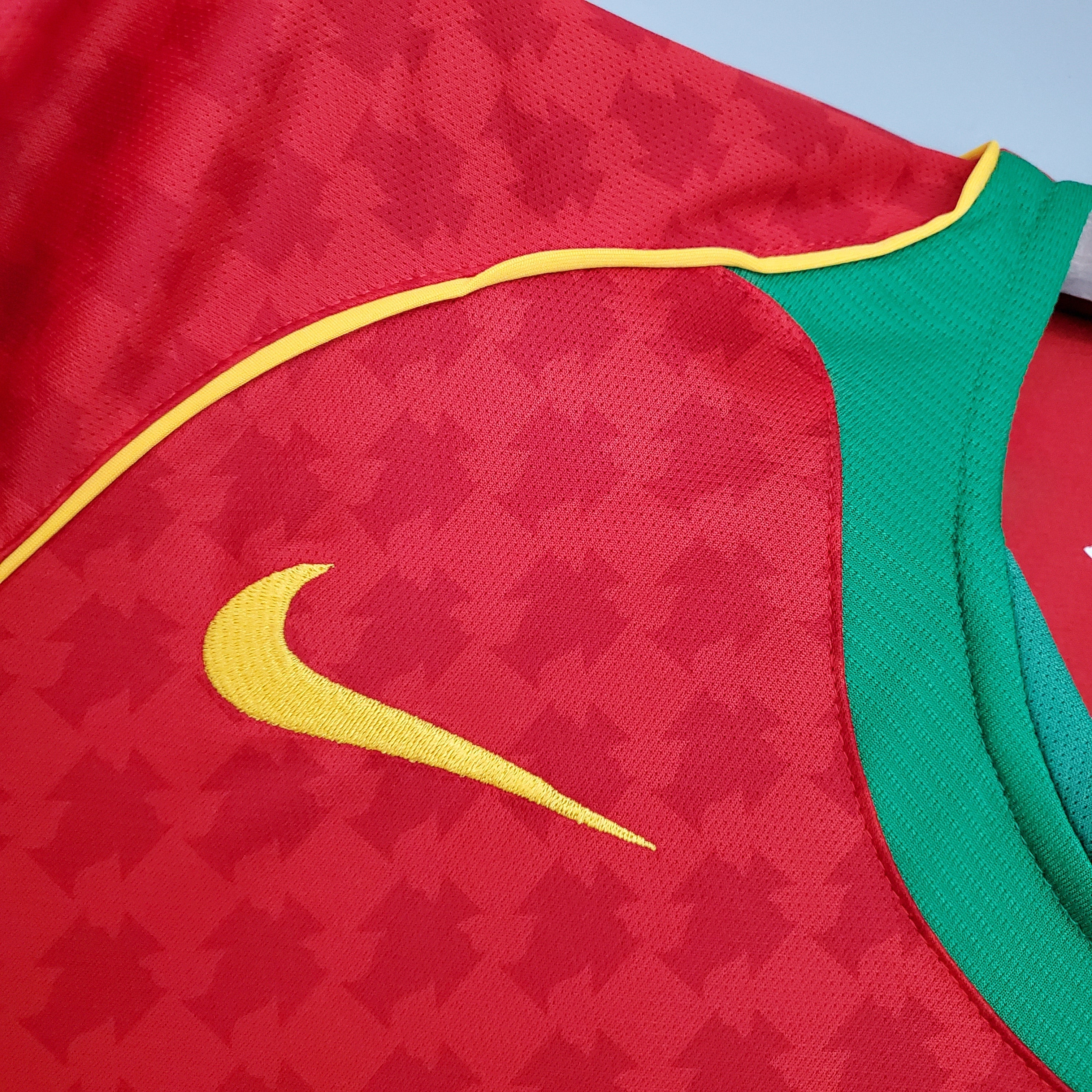 Portugal EM 2004 Fußballtrikot – ikonisches Trikot in den Größen S bis XXXL
