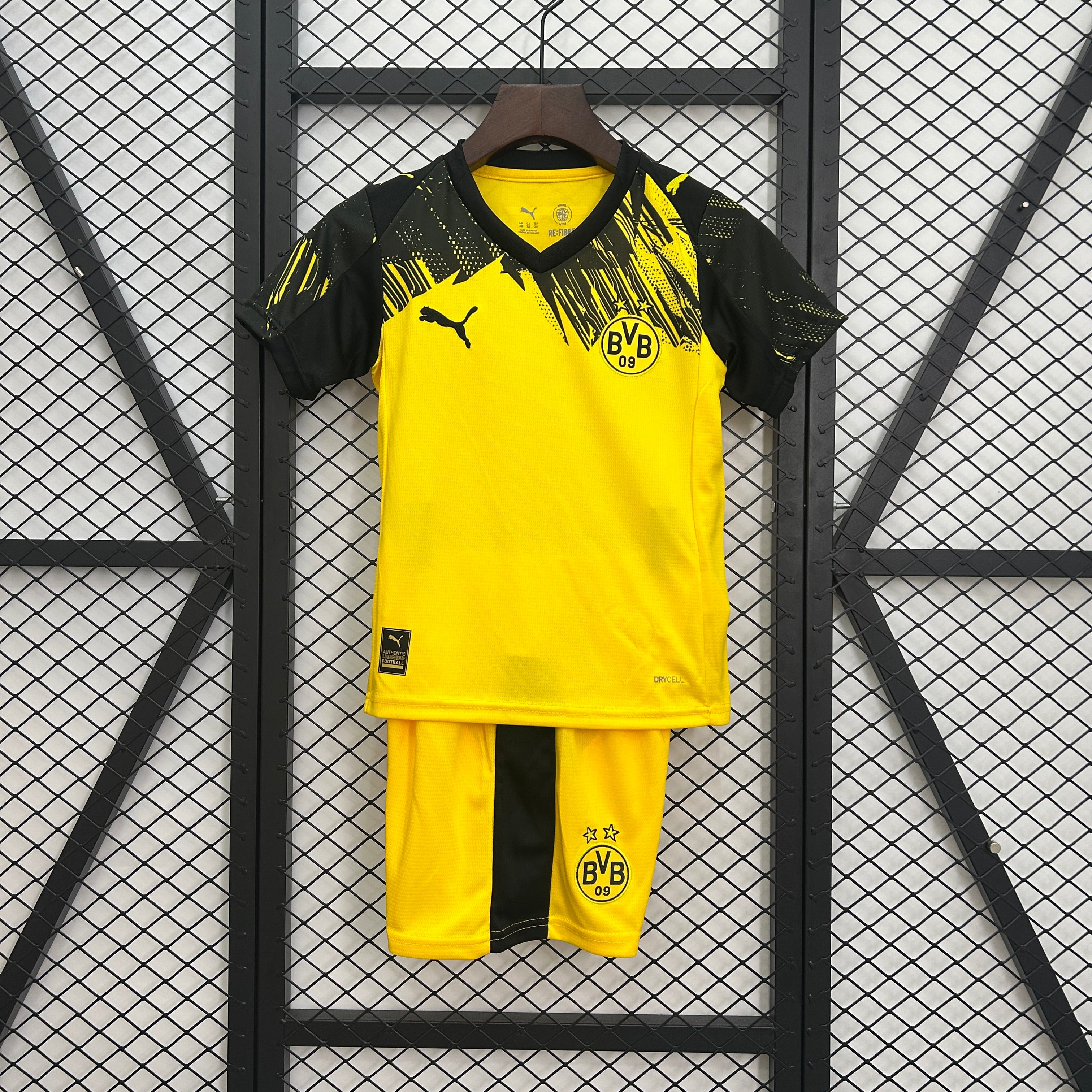 Borussia Dortmund Kids Home Kit 2025/2026