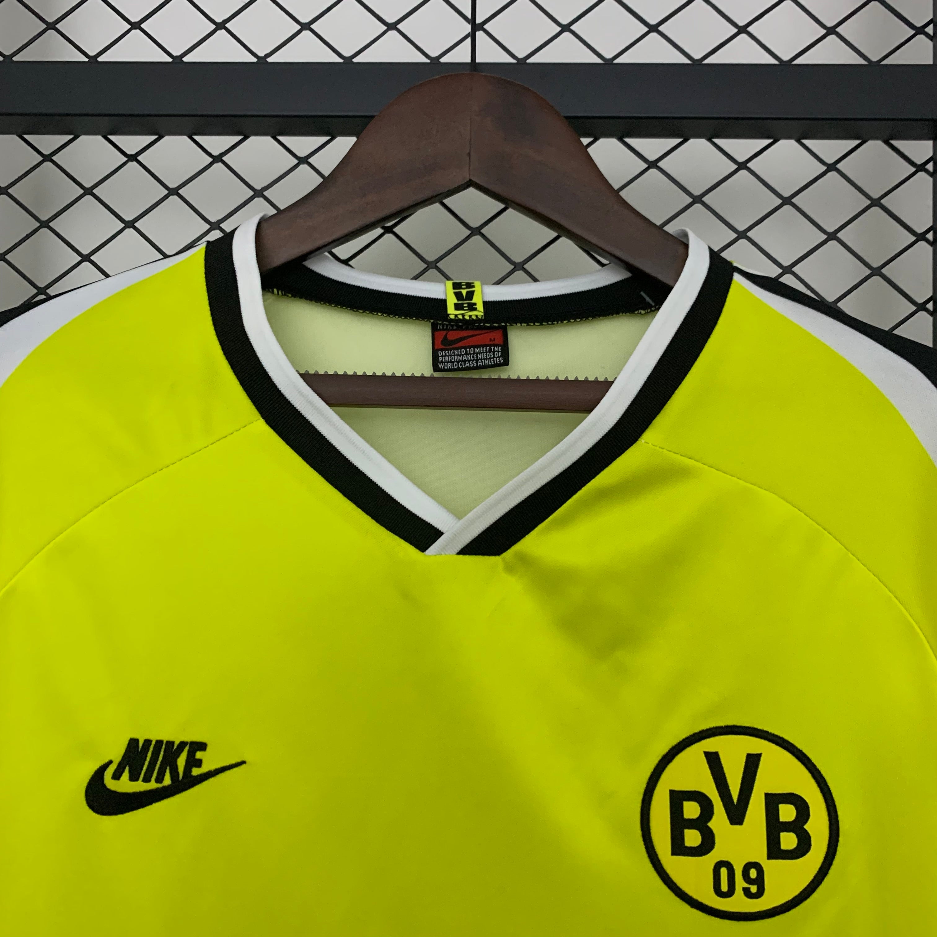 Borussia Dortmund Home Retro Shirt 1995/1996