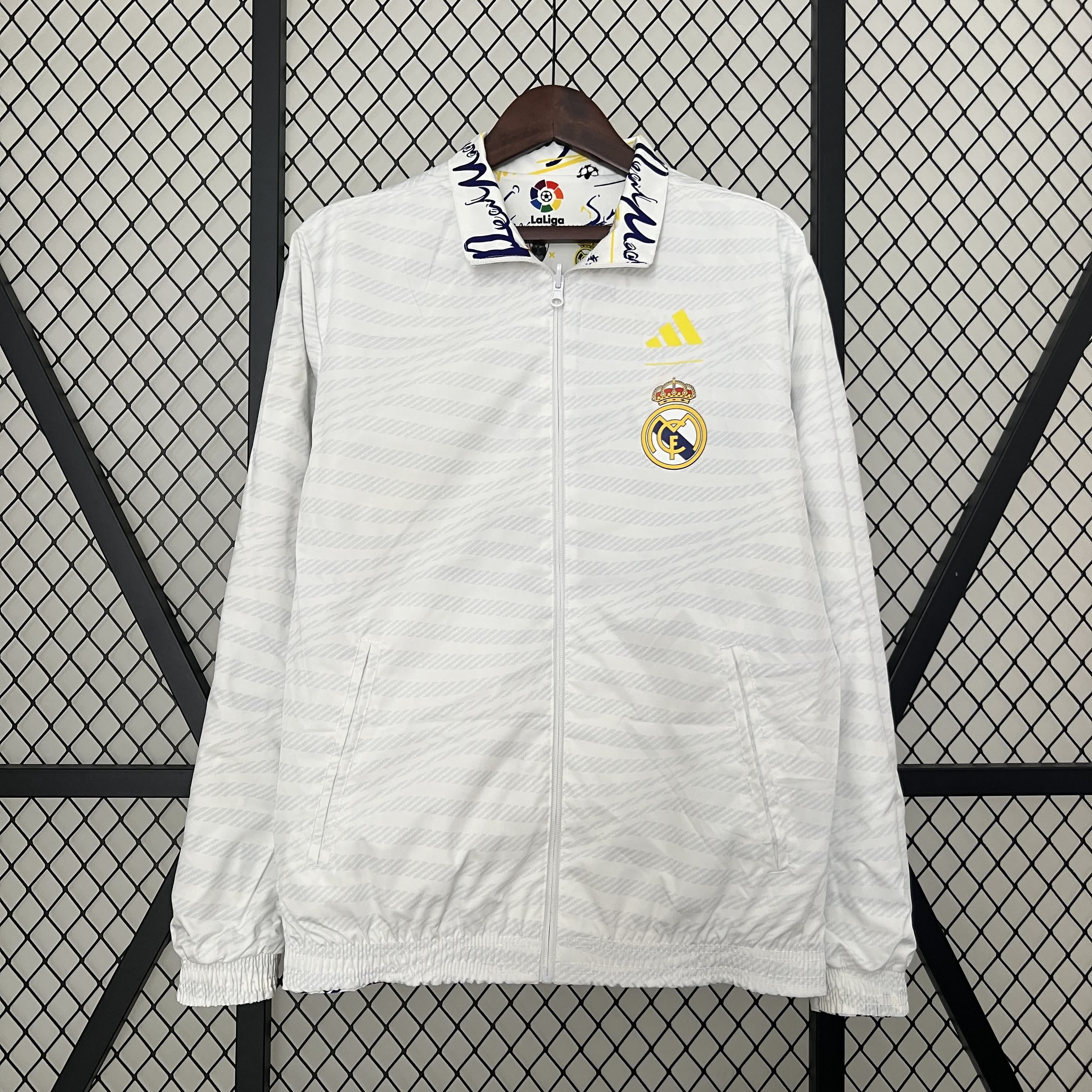 Real Madrid Windbreaker Trench Coat Reversible 2024/2025
