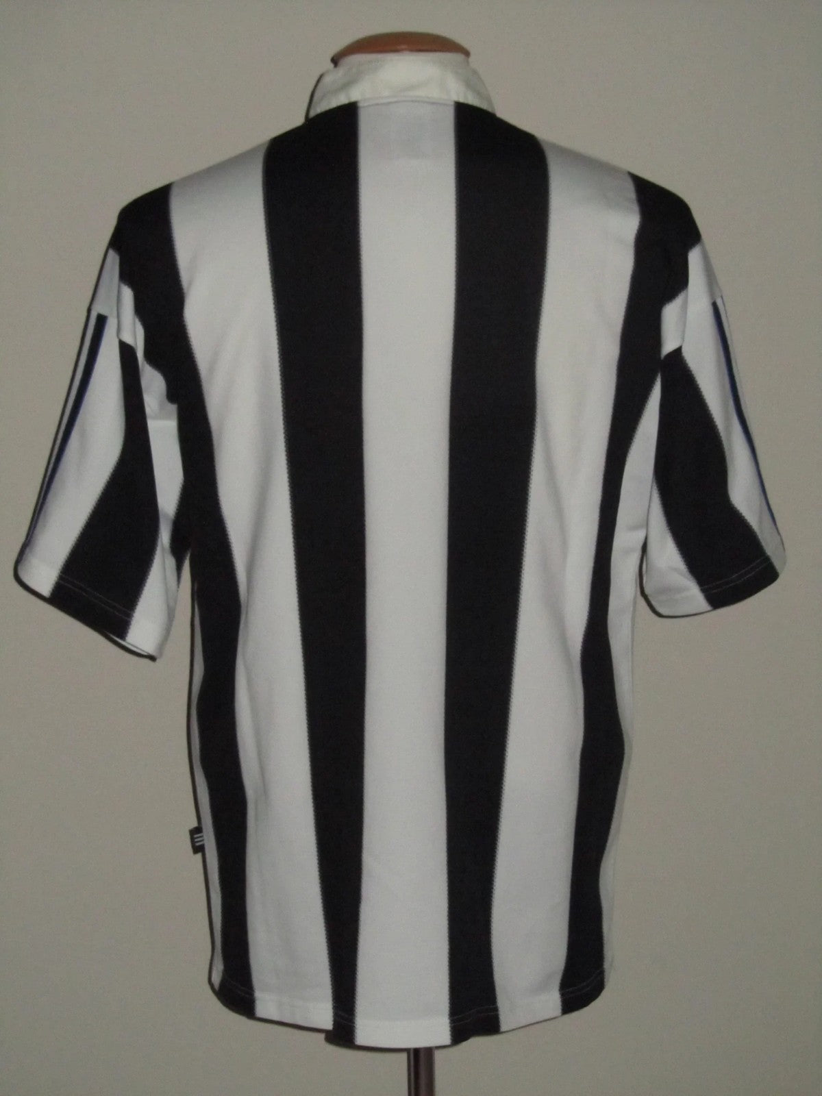 Newcastle United Home Retro Shirt 1995-1997