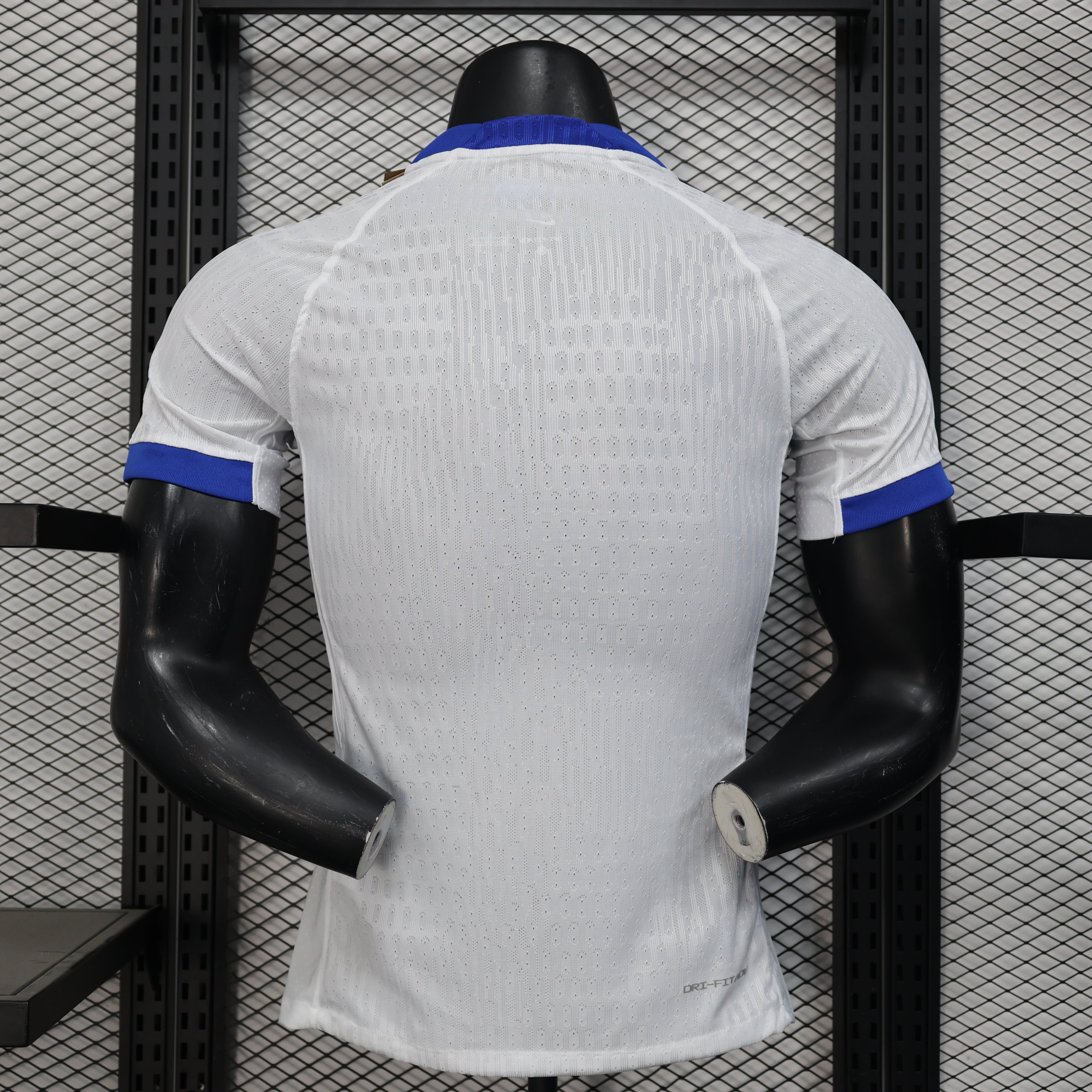 England Home 2025/2026