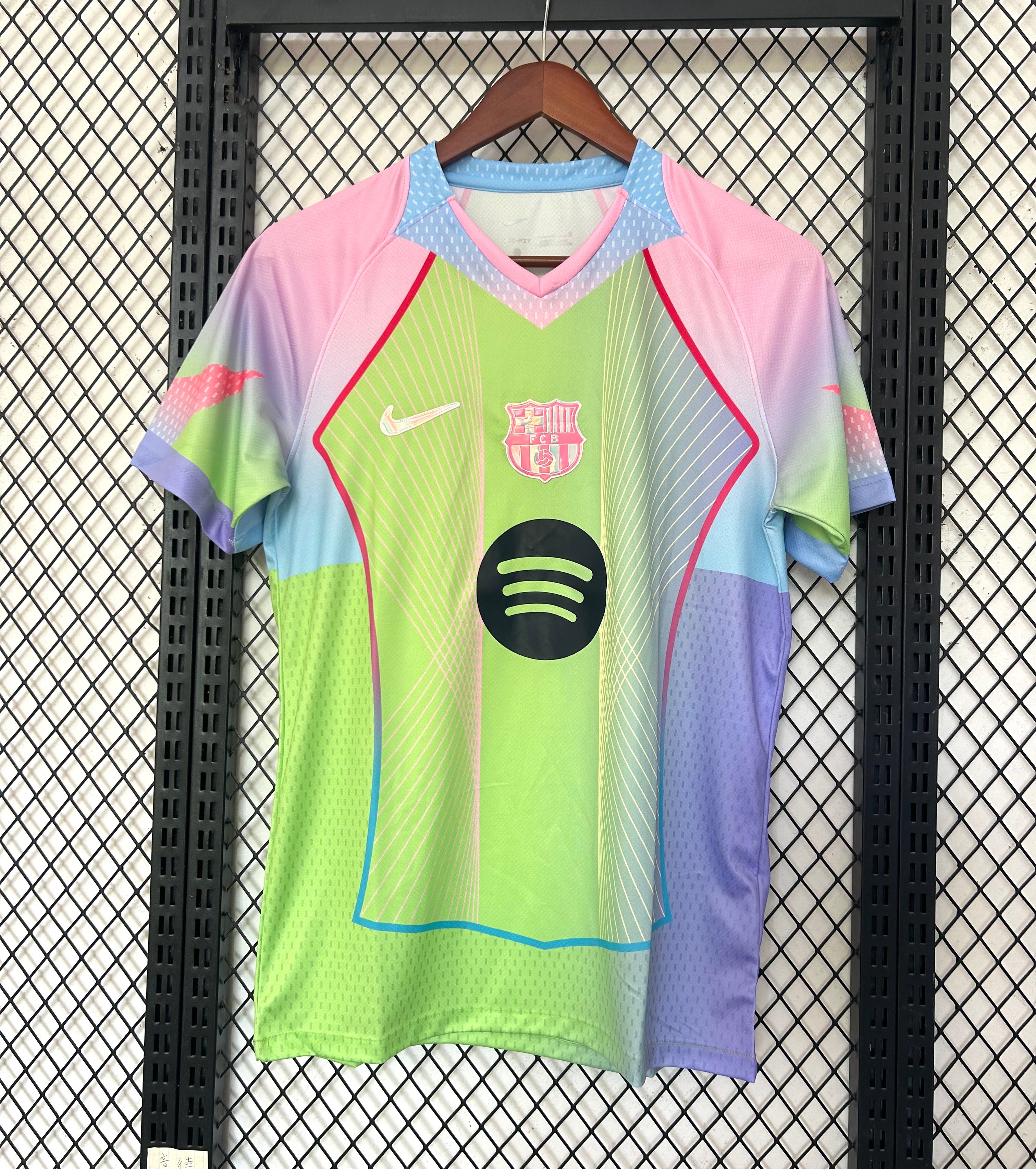 Barcelona Rainbow Edition 2025/2026