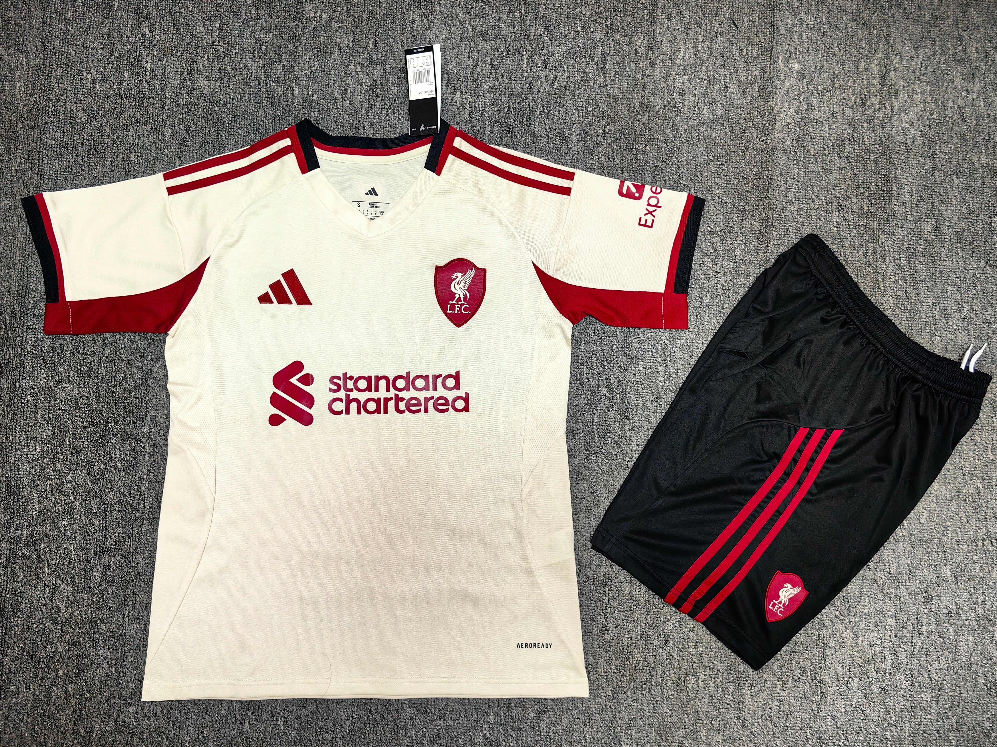 Liverpool Away 2025/2026