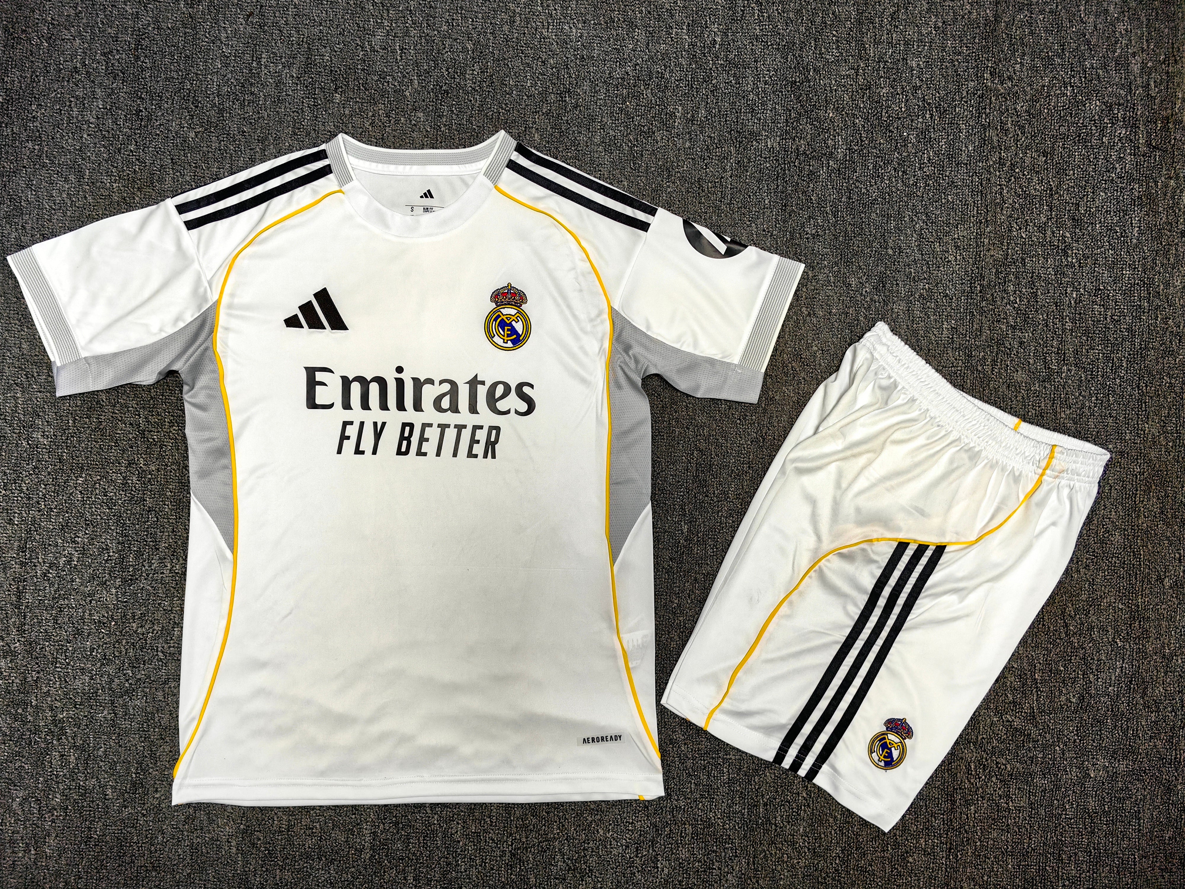 Real Madrid Kit Home 2025/2026