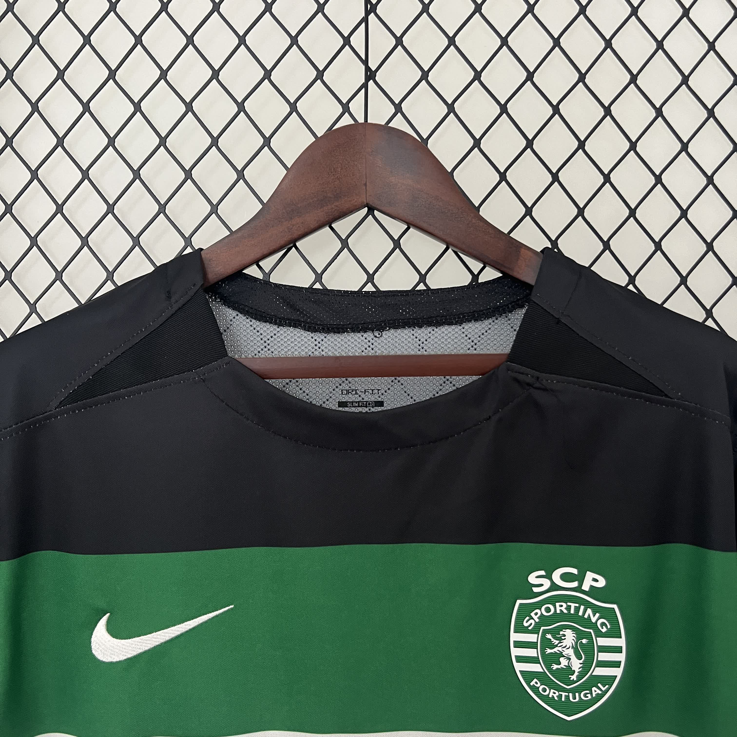 T-shirt Sporting Lisbona Home 2024/2025 - Varie taglie dalla S alla XXXL