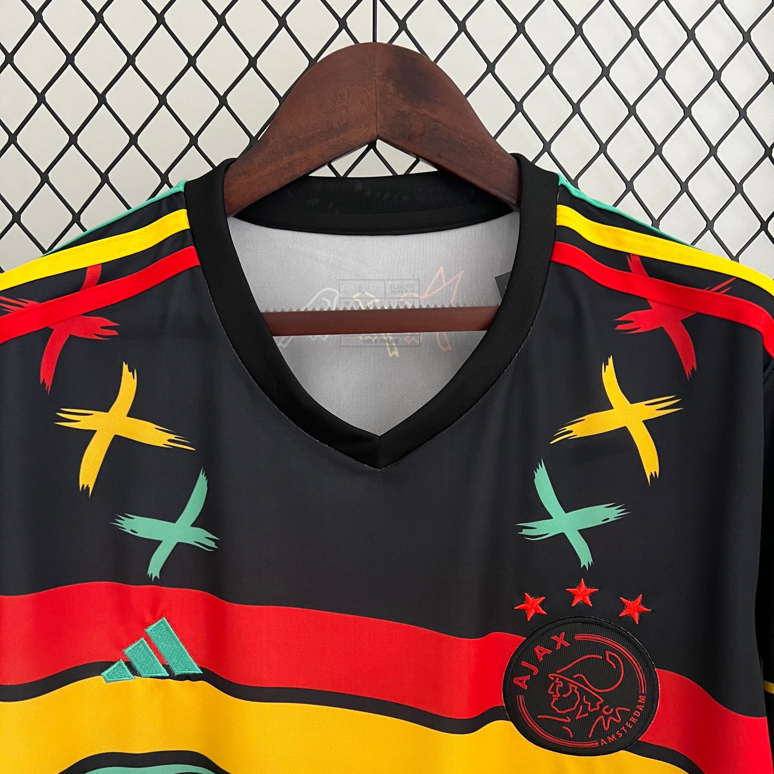 Maglia Ajax 2023/2024 Edizione Speciale Bob Marley Away