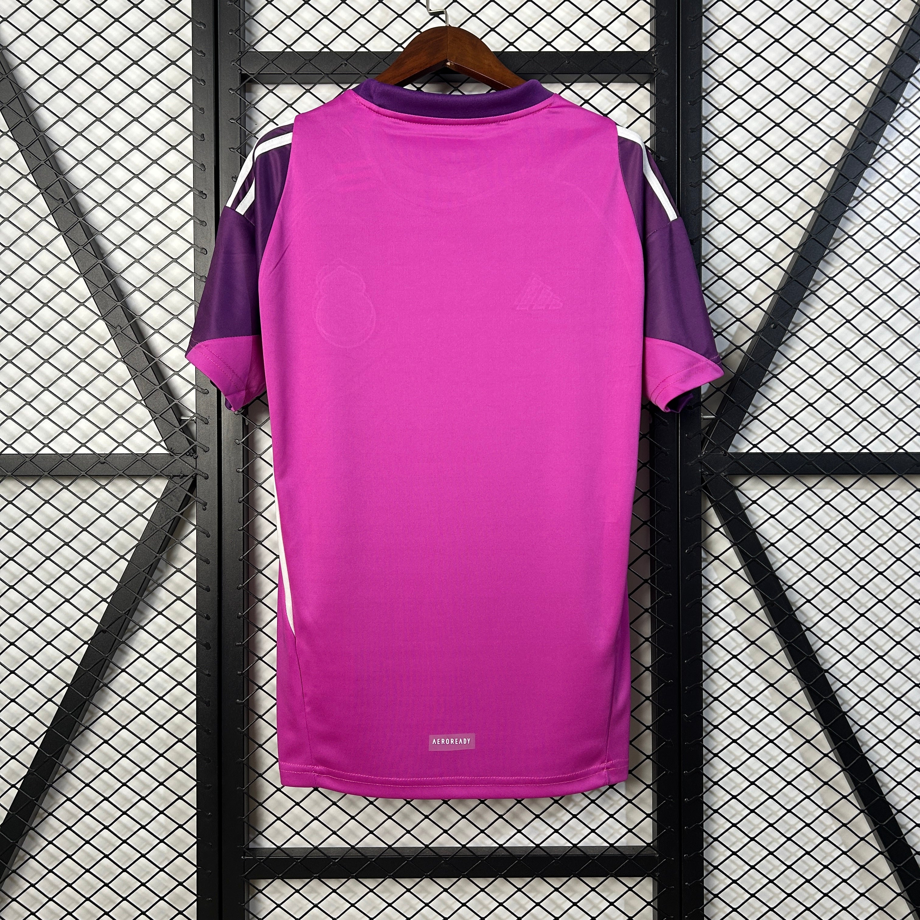 Real Madrid 2025/2026 - Goalkeeper Edition