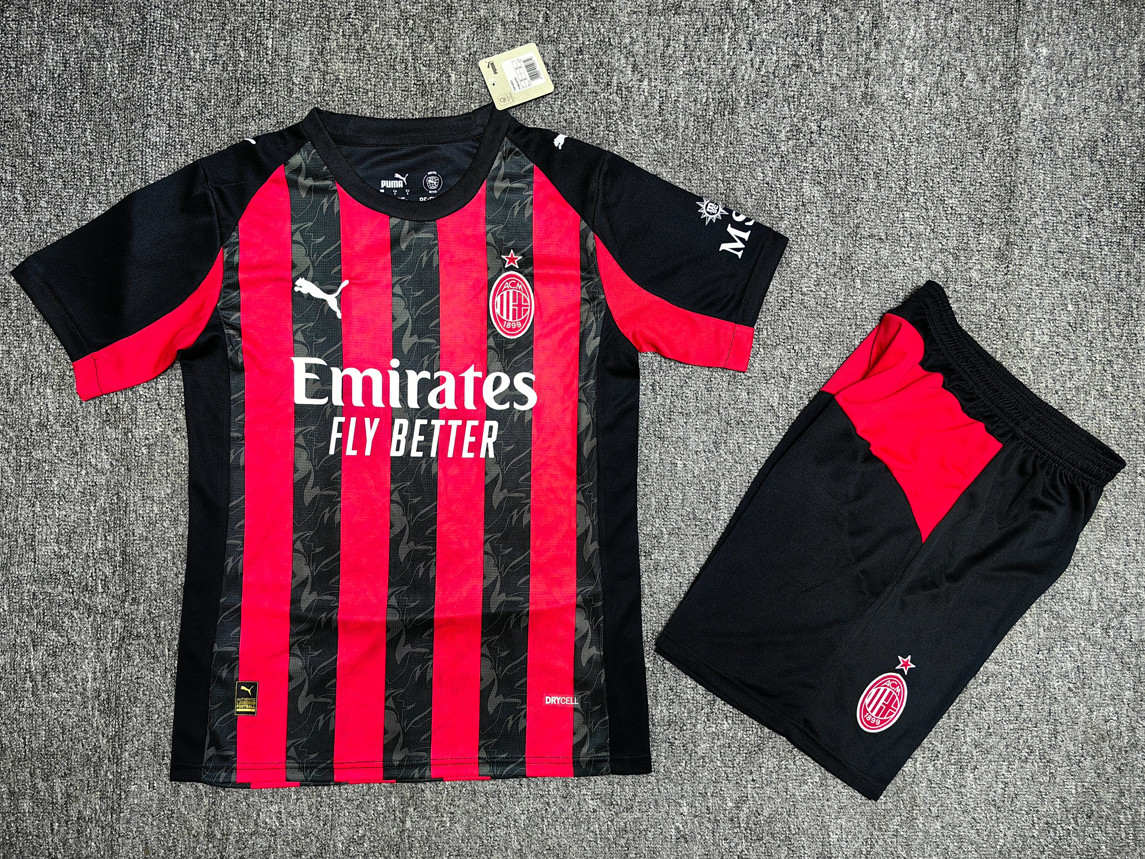Milan Kit Home 2025/2026
