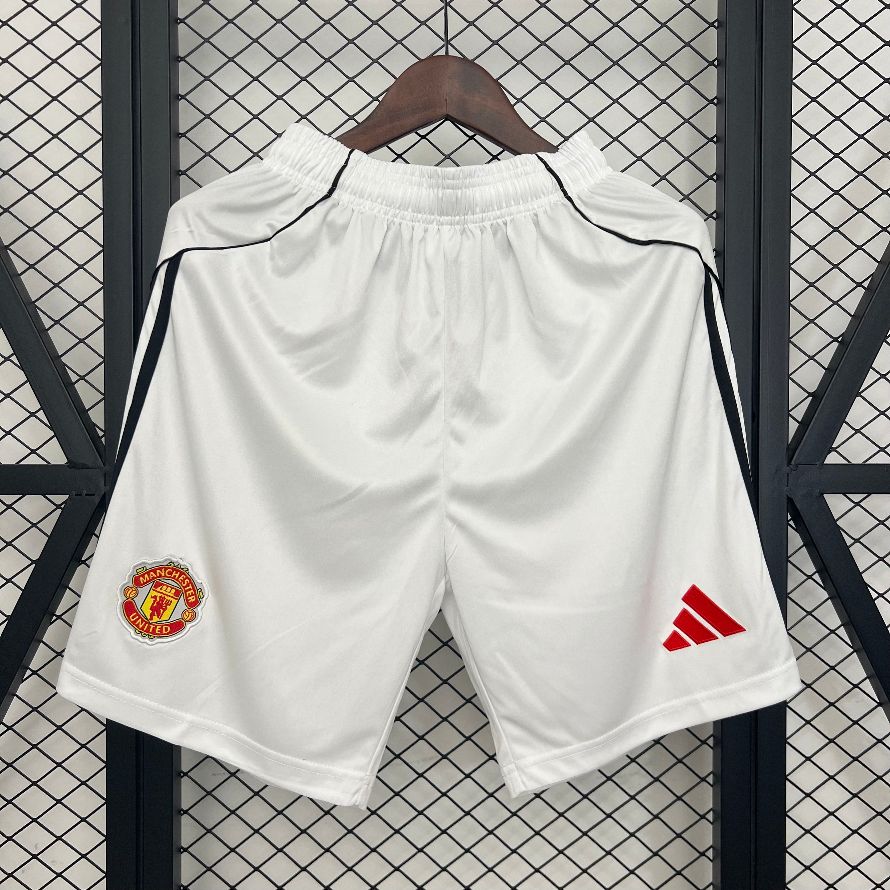 Manchester United Home Shorts 2025/2026