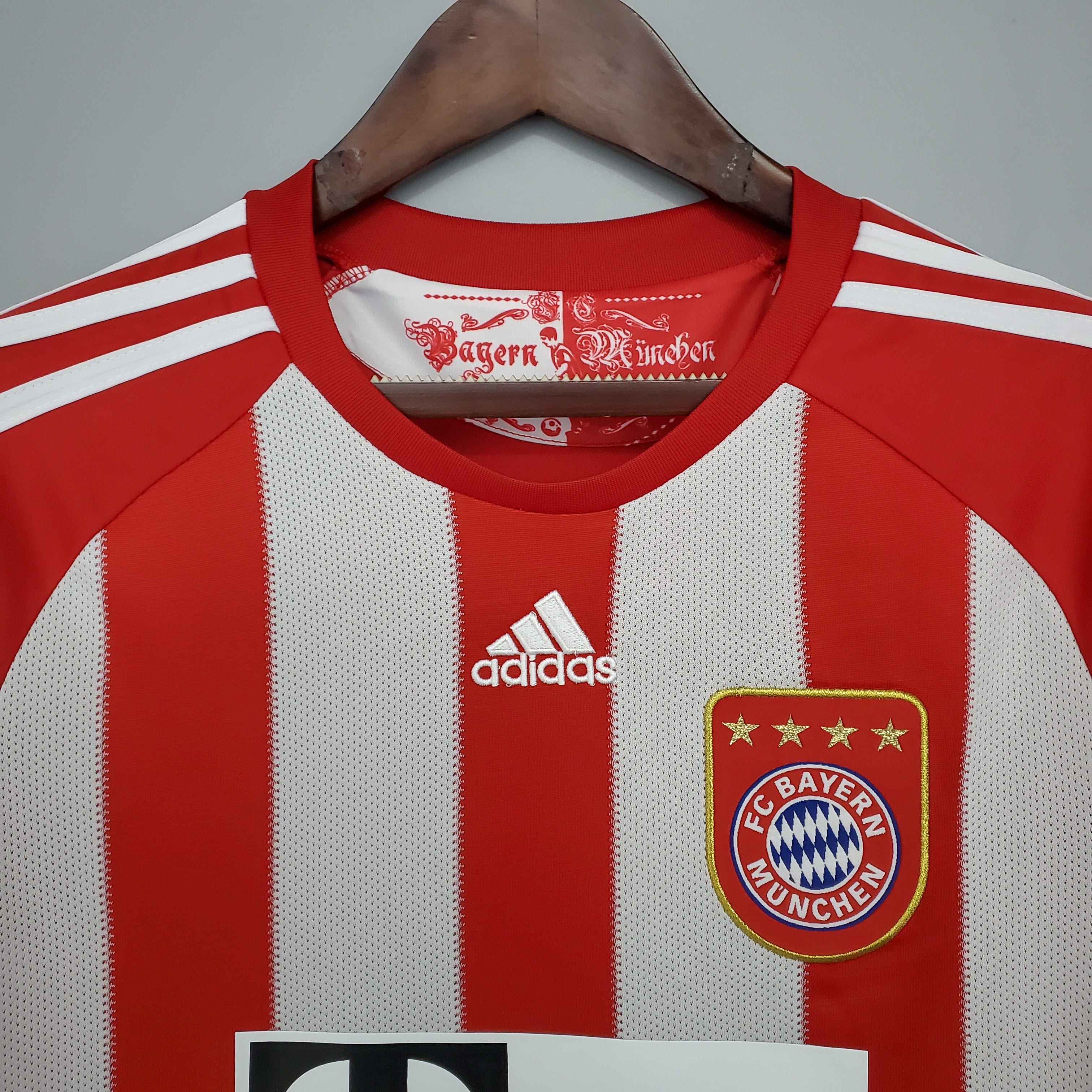 Retro Bayern Munich 10/11 home S-XXL