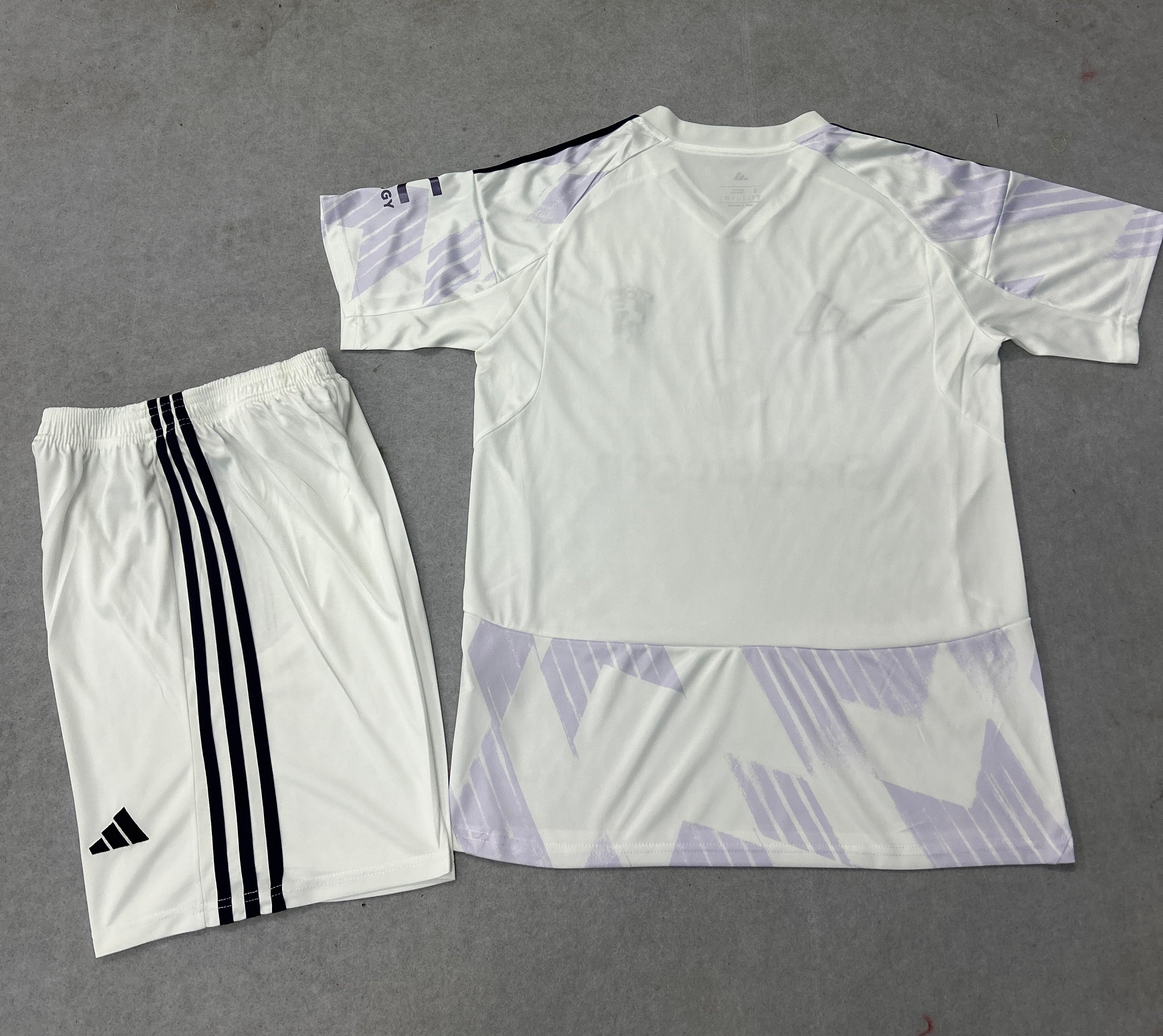 Manchester United Kit Away 2025/2026