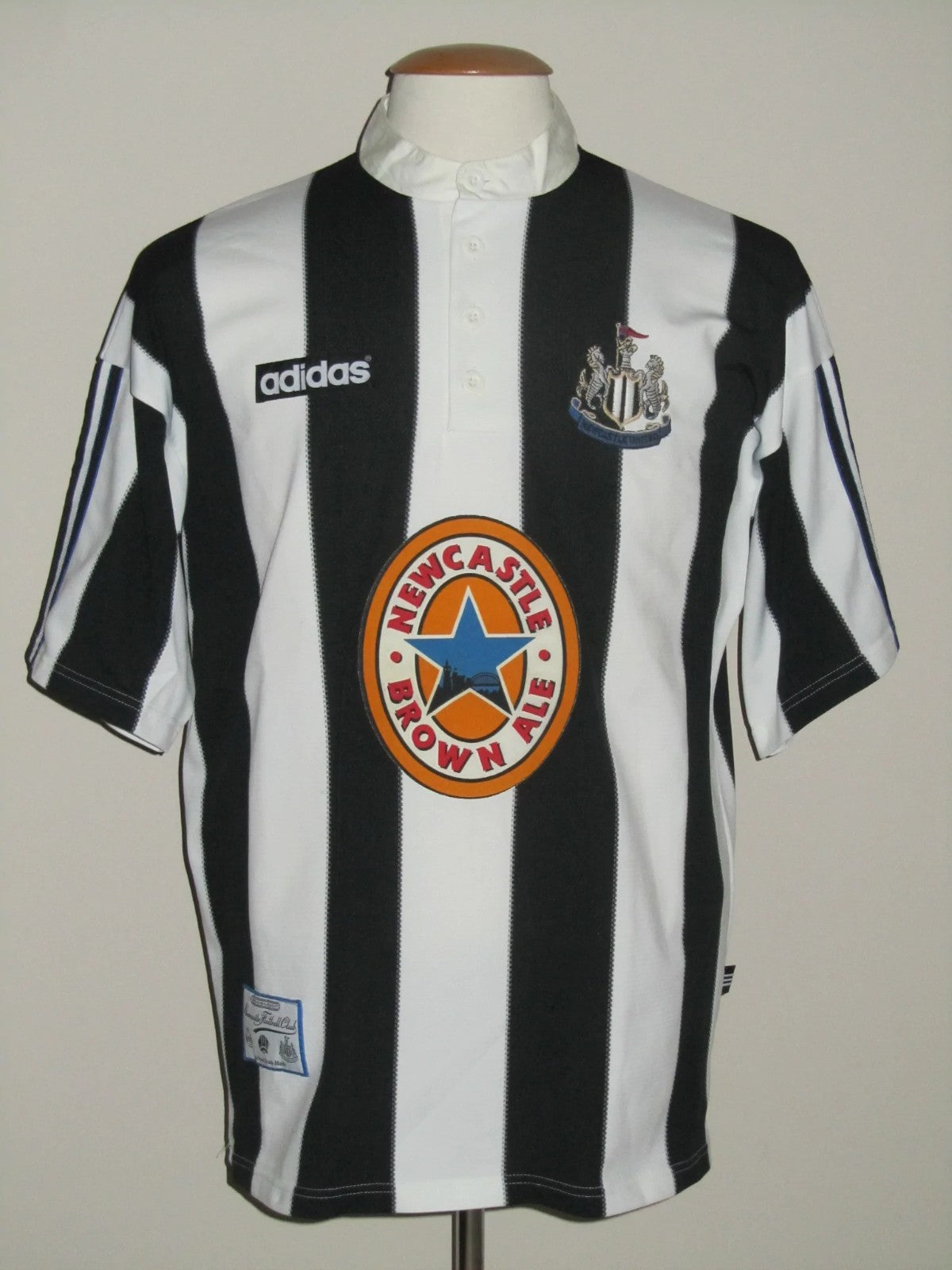 Newcastle United Home Retro Shirt 1995-1997