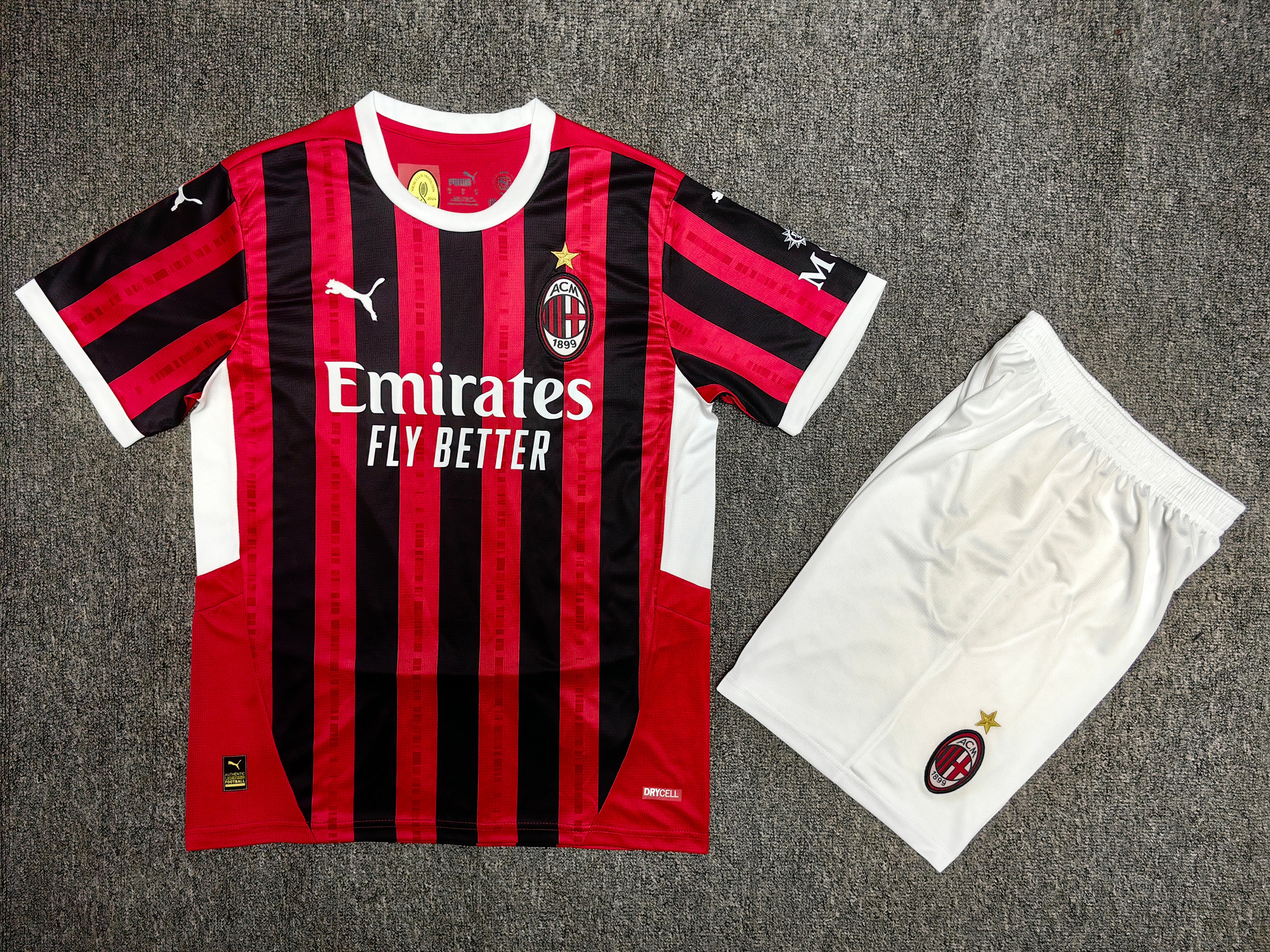 Milan Kit Home 2024/2025