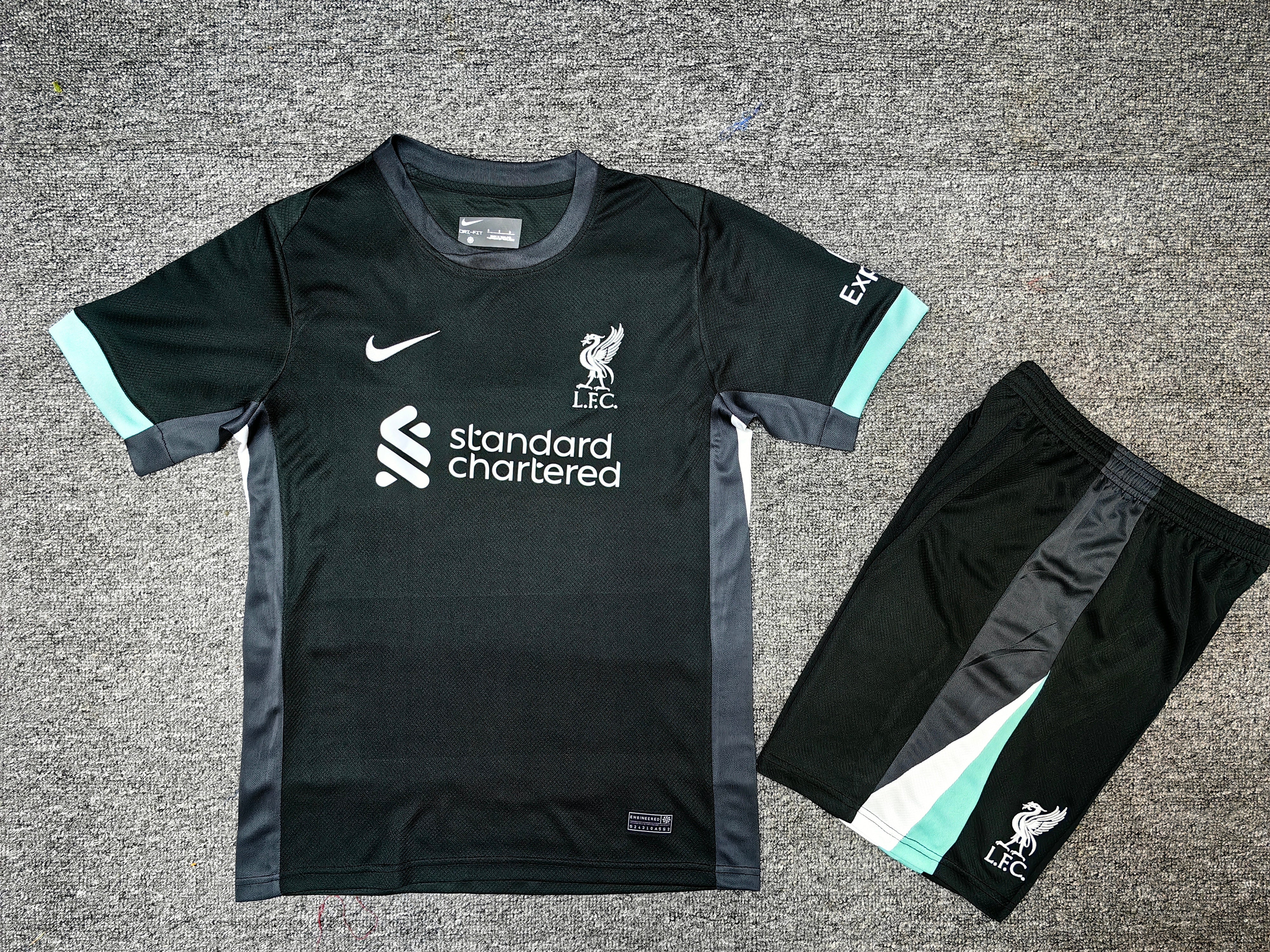 Liverpool Kit Away Dark 2024/2025