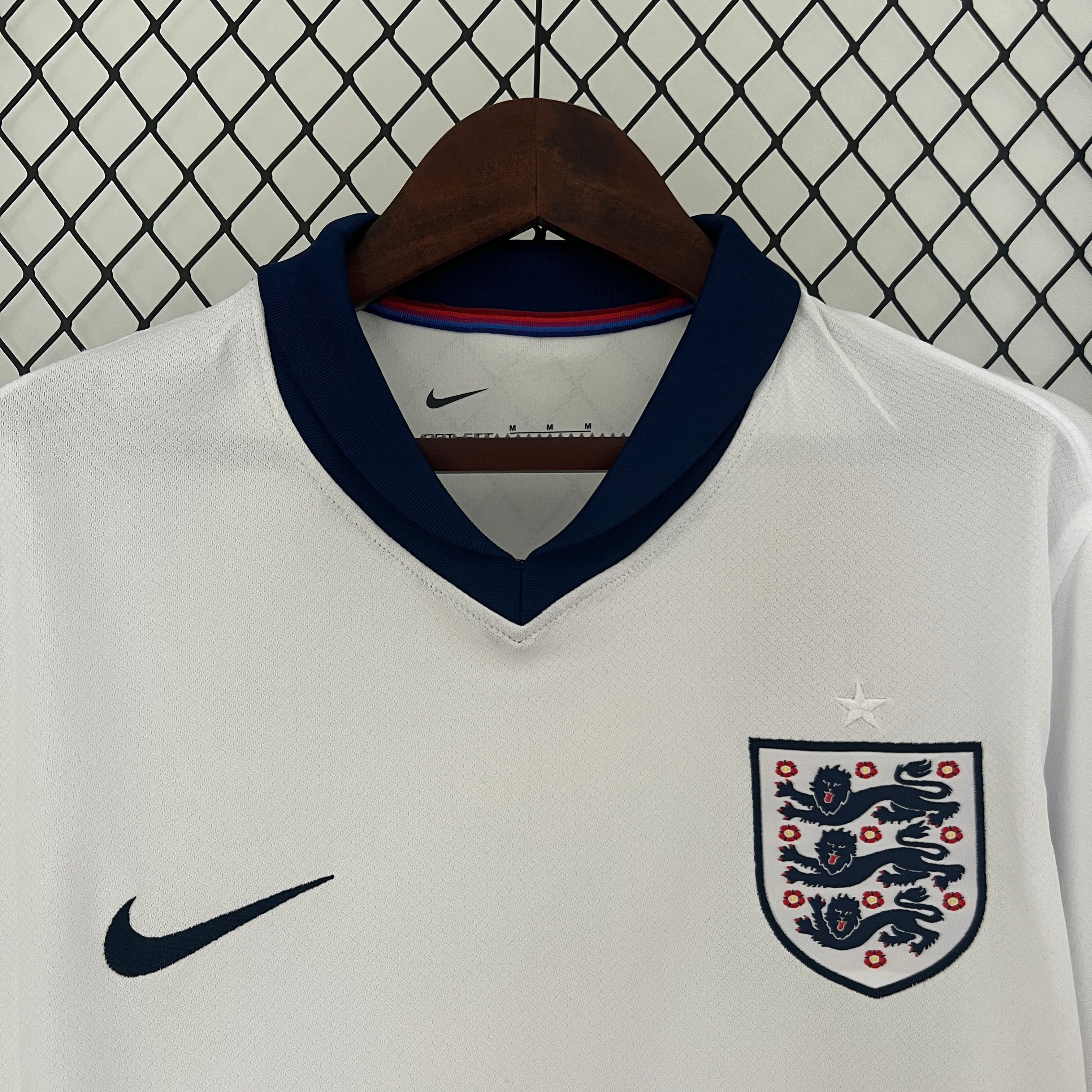 Offizielle England-Heimtrikots für die Saison 2024/2025!