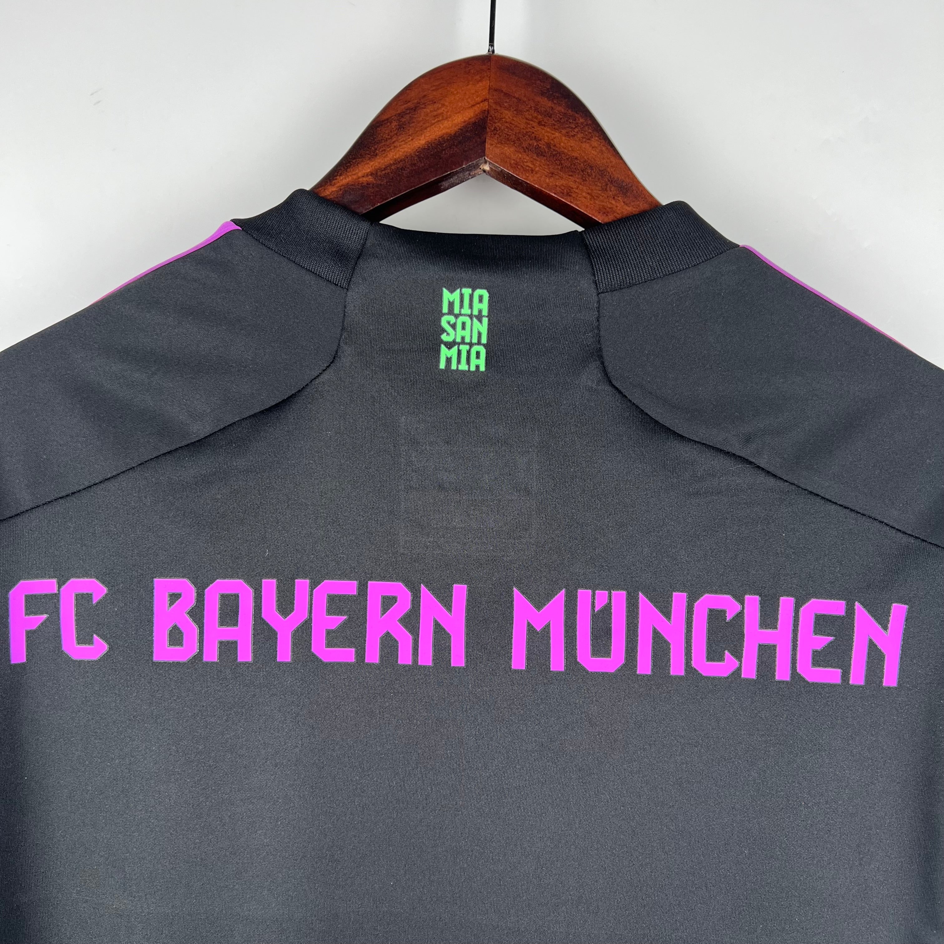 23/24 Bayern Monaco Trasferta S-3XL