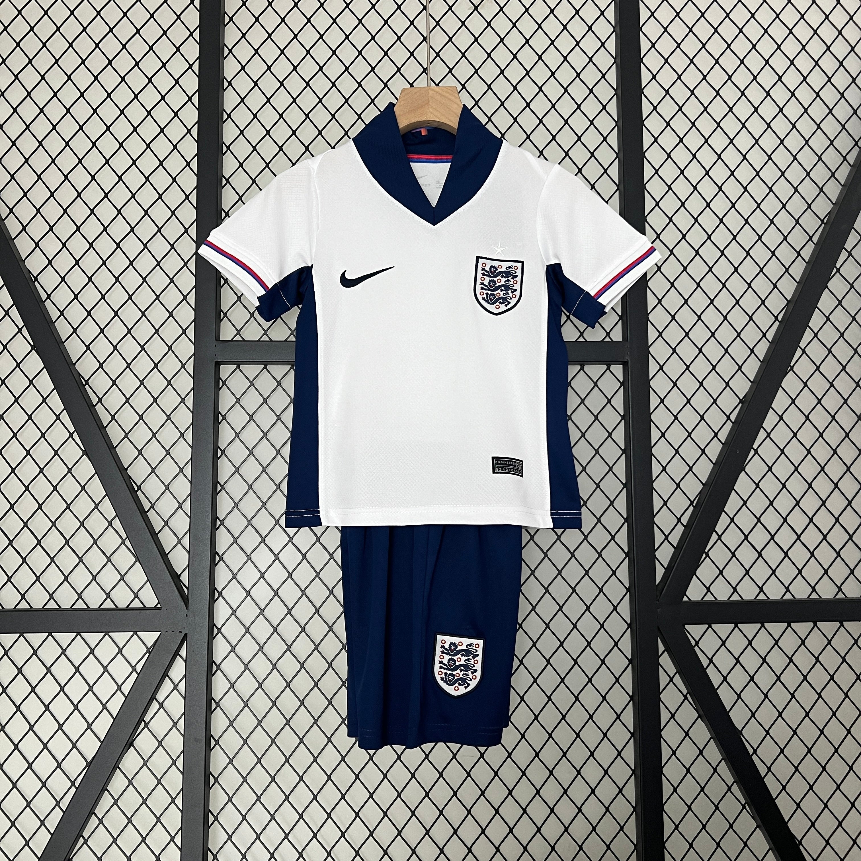 England Kids Home Kit 2024/2025