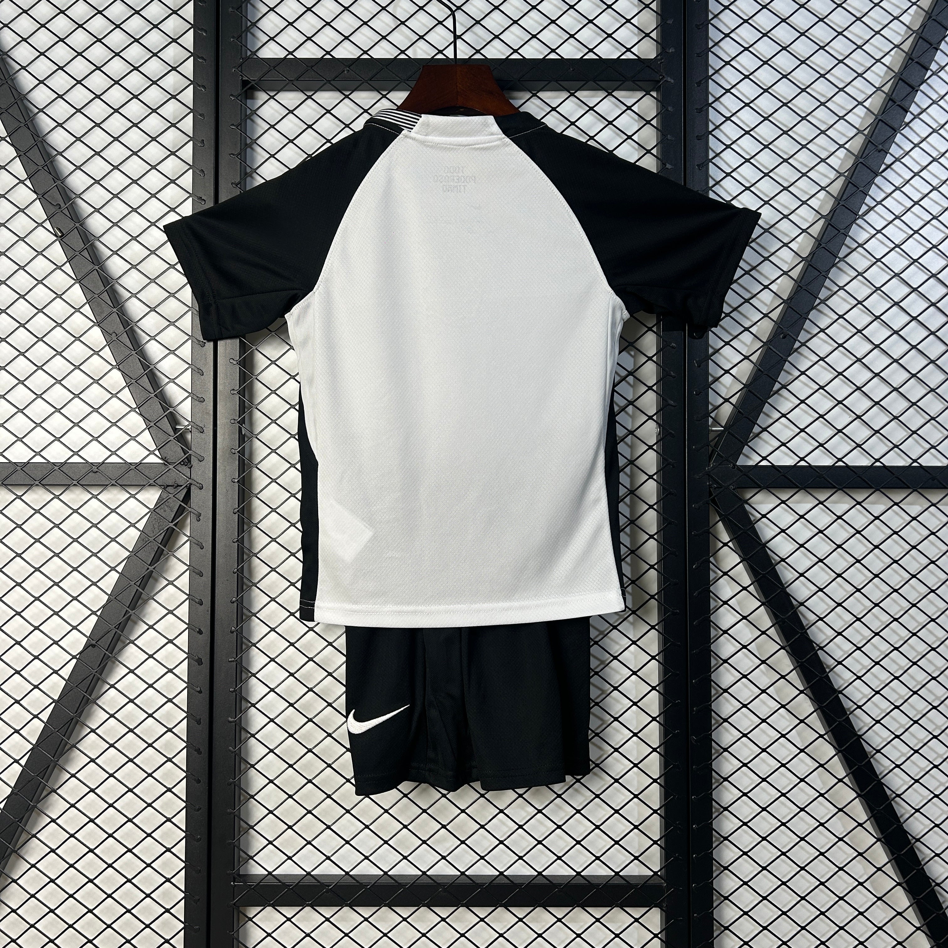 Manchester City Kids Home Kit 2024/2025 – Per i giovani tifosi del City!