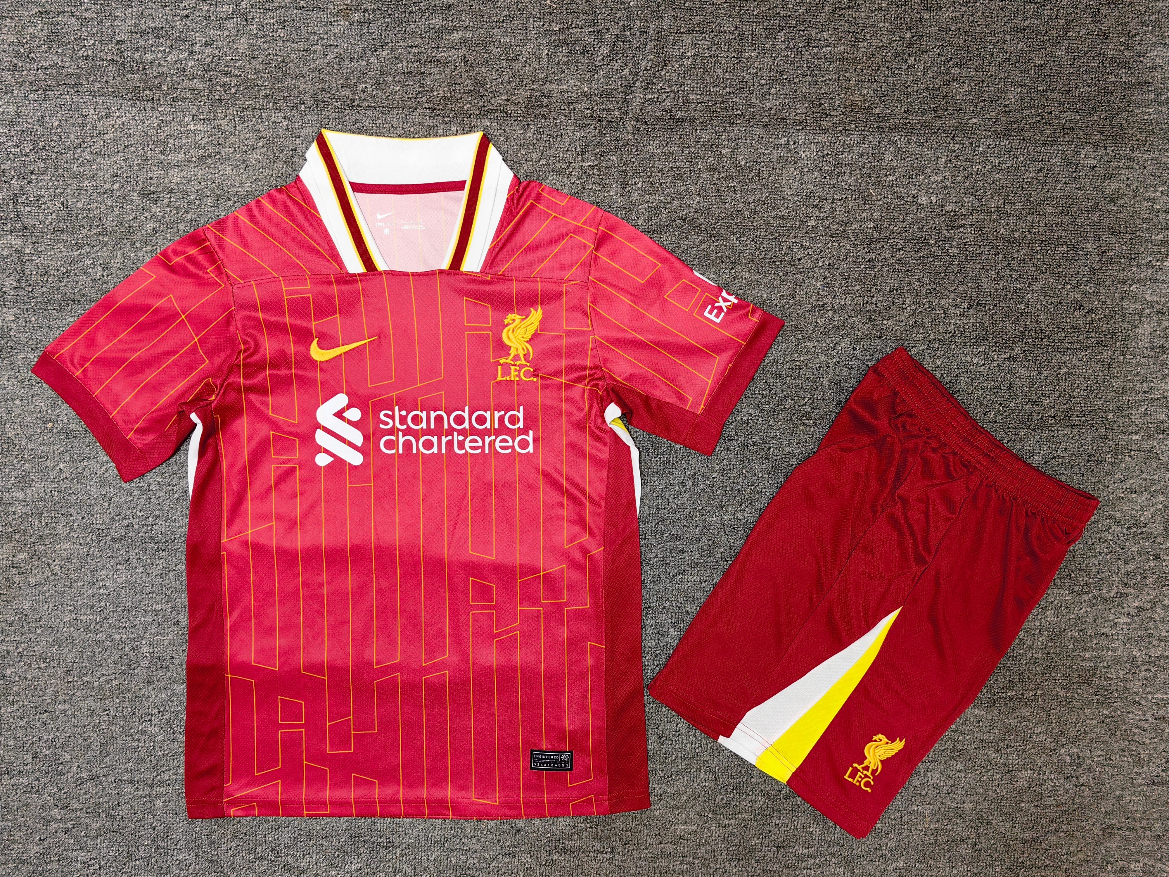 Liverpool Kit Home 2024/2025