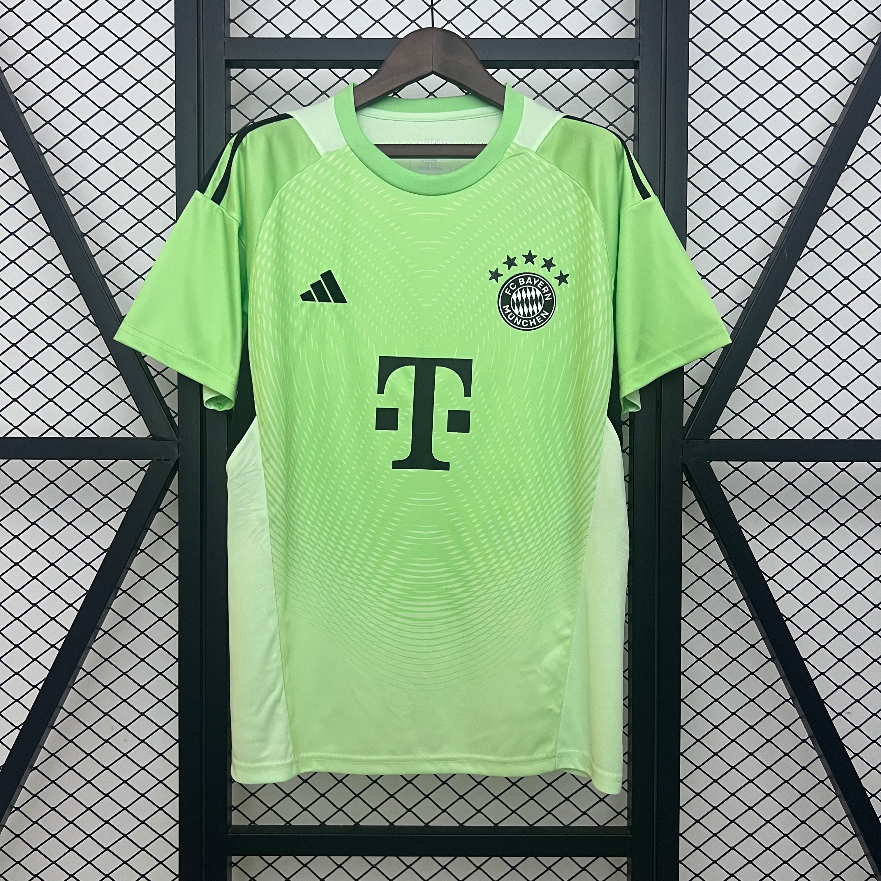Bayern Munich 2025/2026 - Goalkeeper Edition