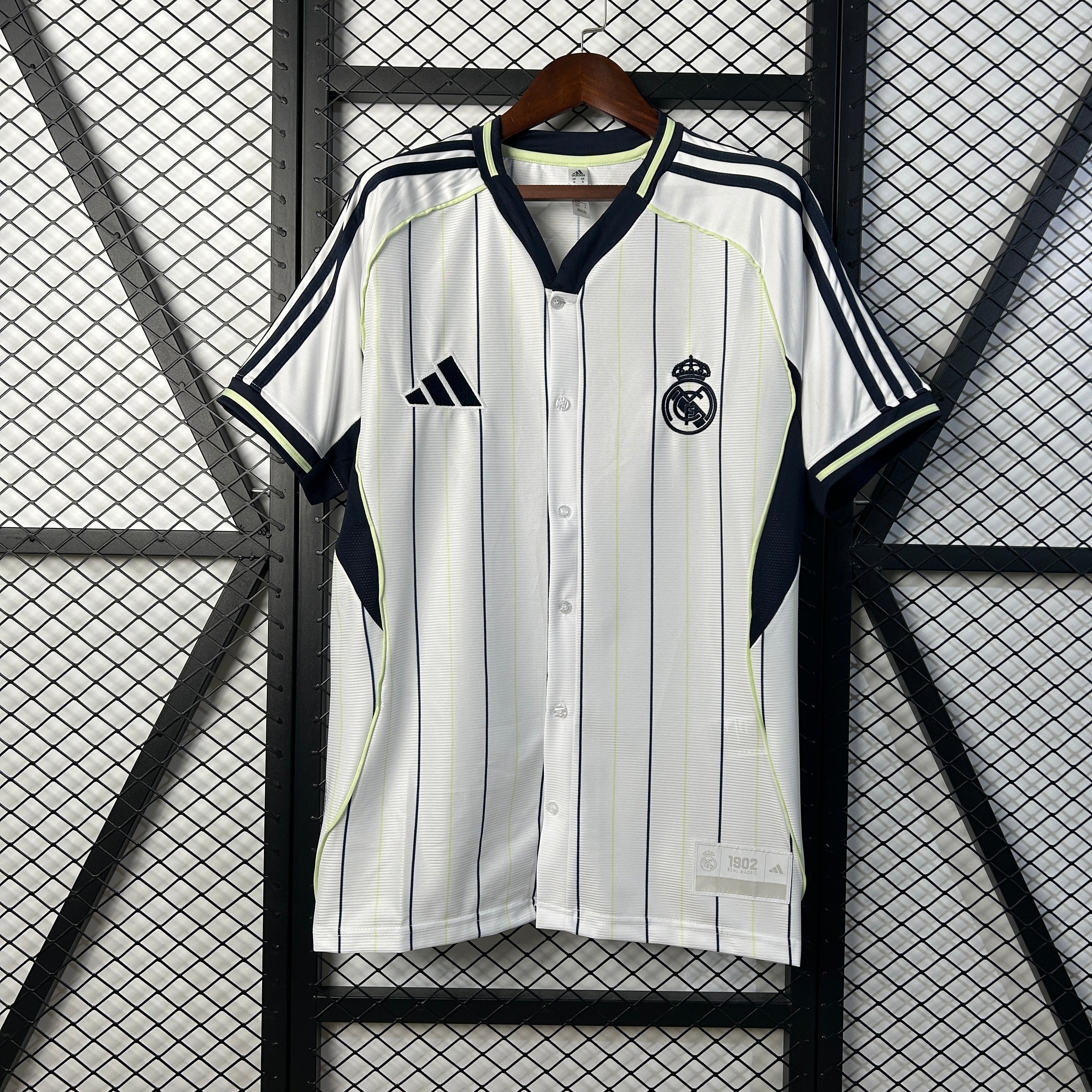 Real Madrid Special Travel Edition 2025/2026