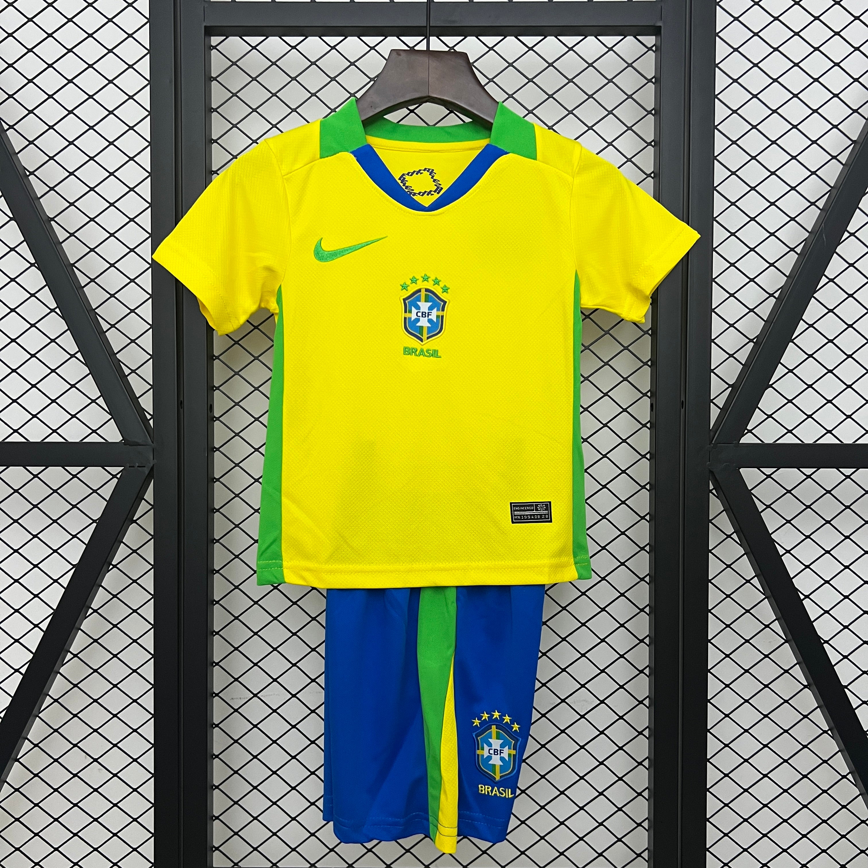 Manchester City Kids Home Kit 2024/2025 – Per i giovani tifosi del City!