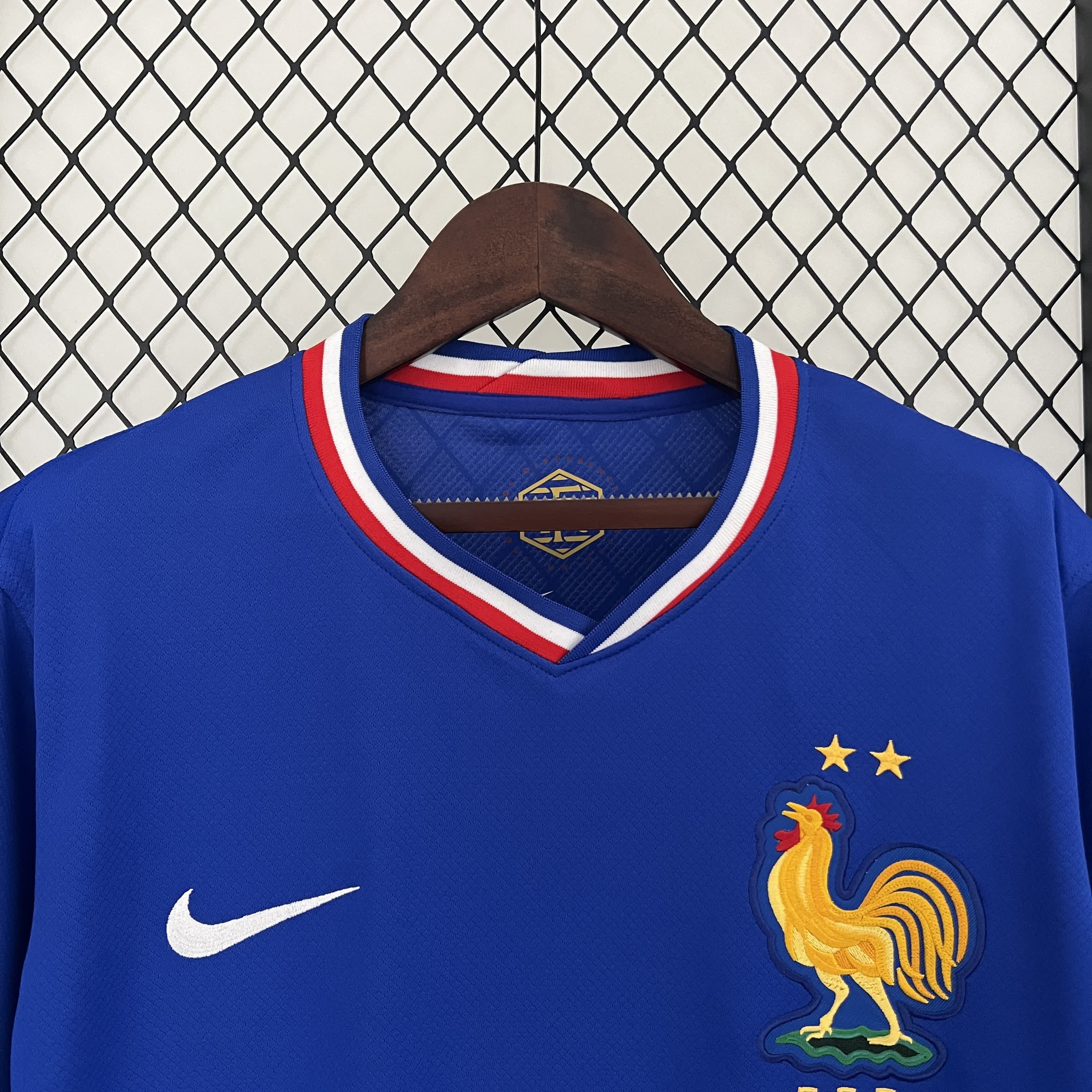 Maglia ufficiale da calcio Francia 2024/2025 - Disponibile nelle taglie dalla S alla XXXL (Francia Home)