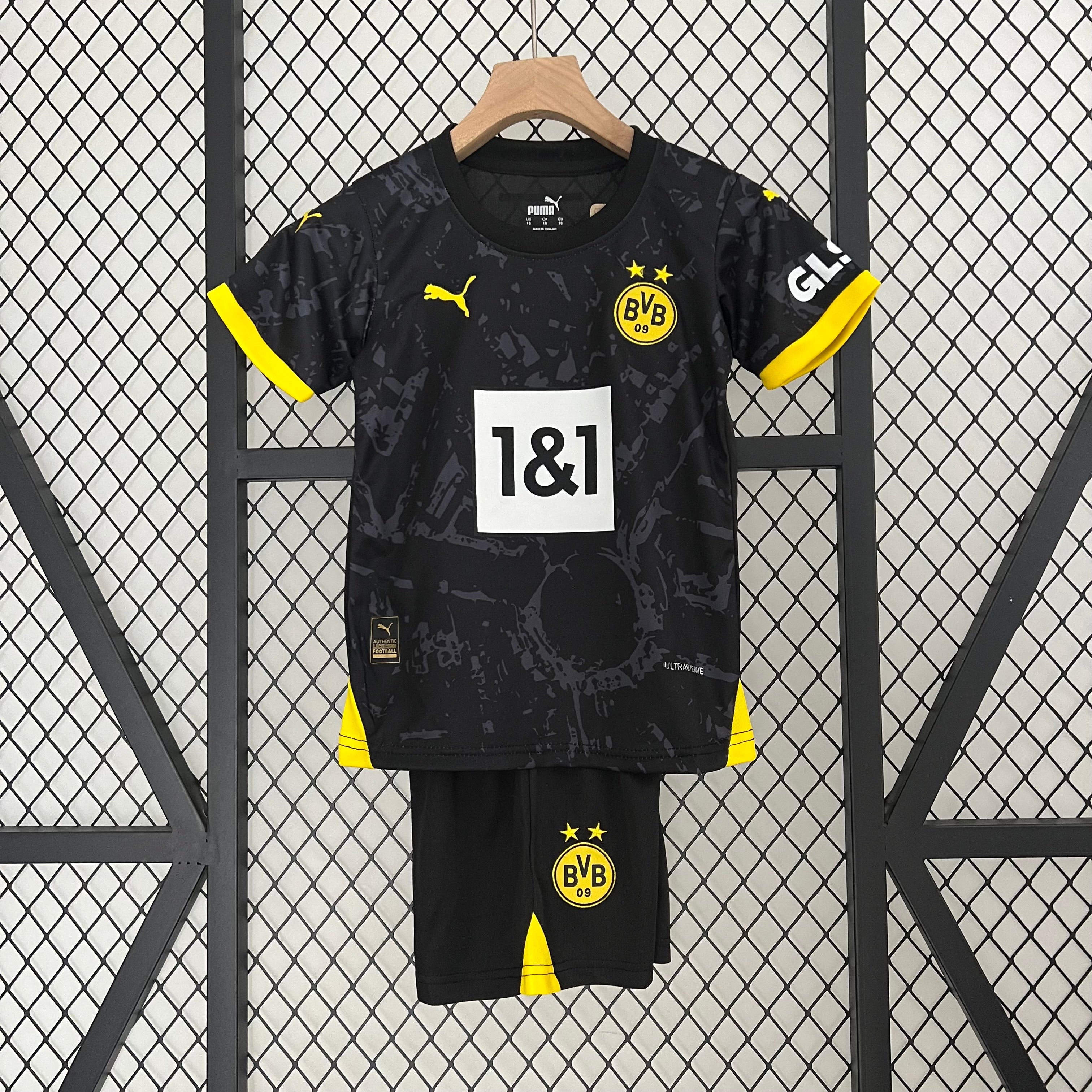 23/24 kids Dortmund away size: 16-28