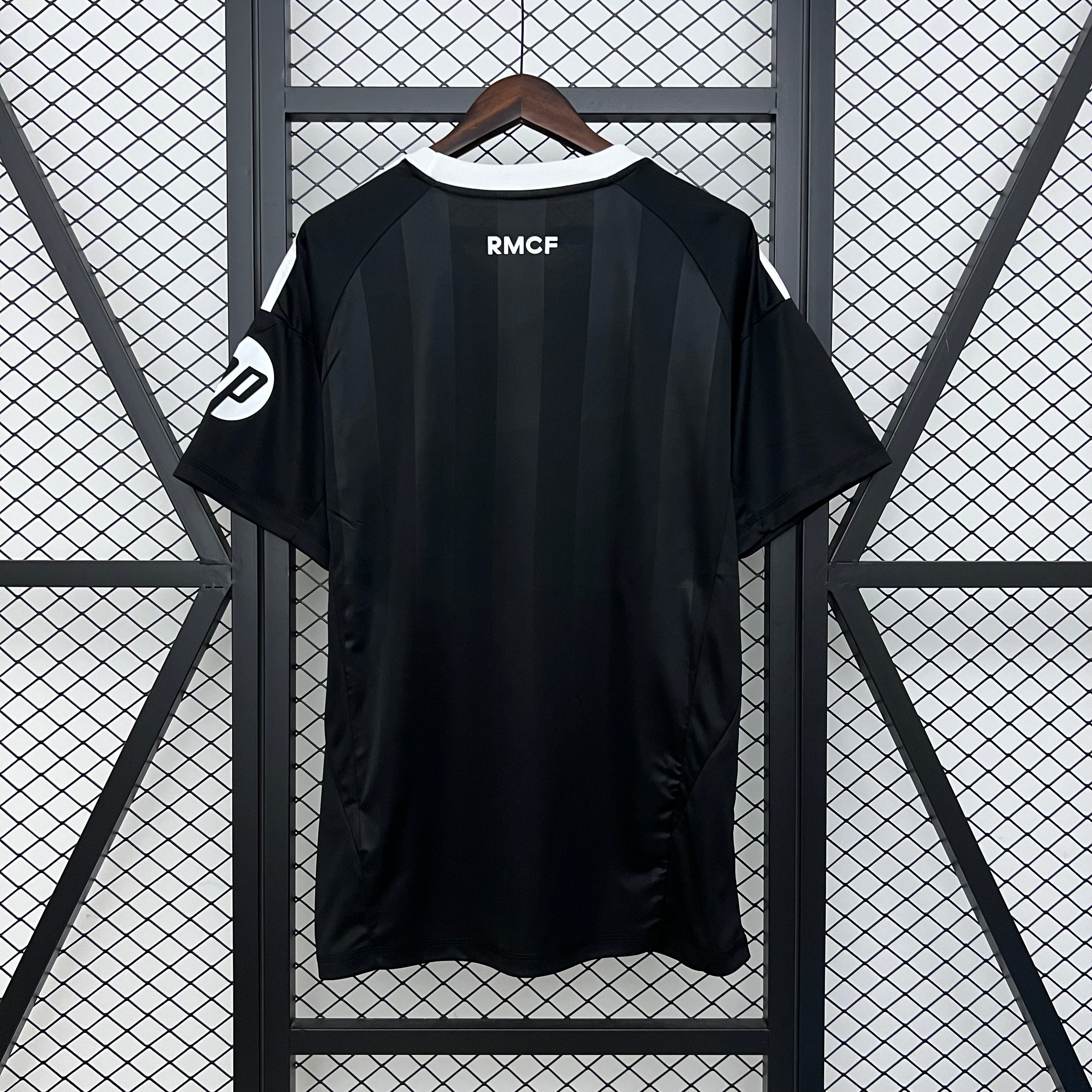 Real Madrid Vintage Edition 2025/2026